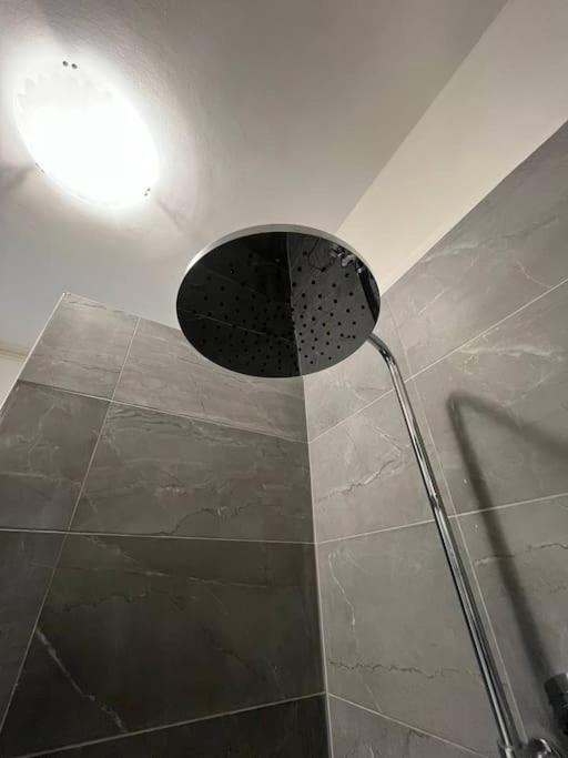 Appartamento Spazioso In Centro Piacenza Exterior foto